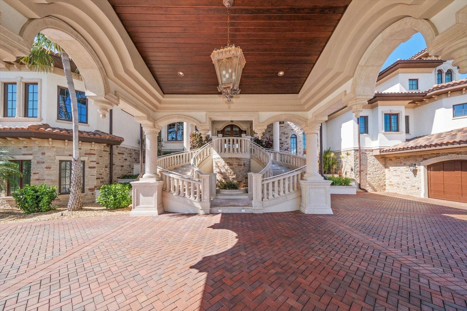 1700 GULF BOULEVARD, Belleair Beach, FL 33786 1700 GULF BOULEVARD, Belleair Beach, FL 33786