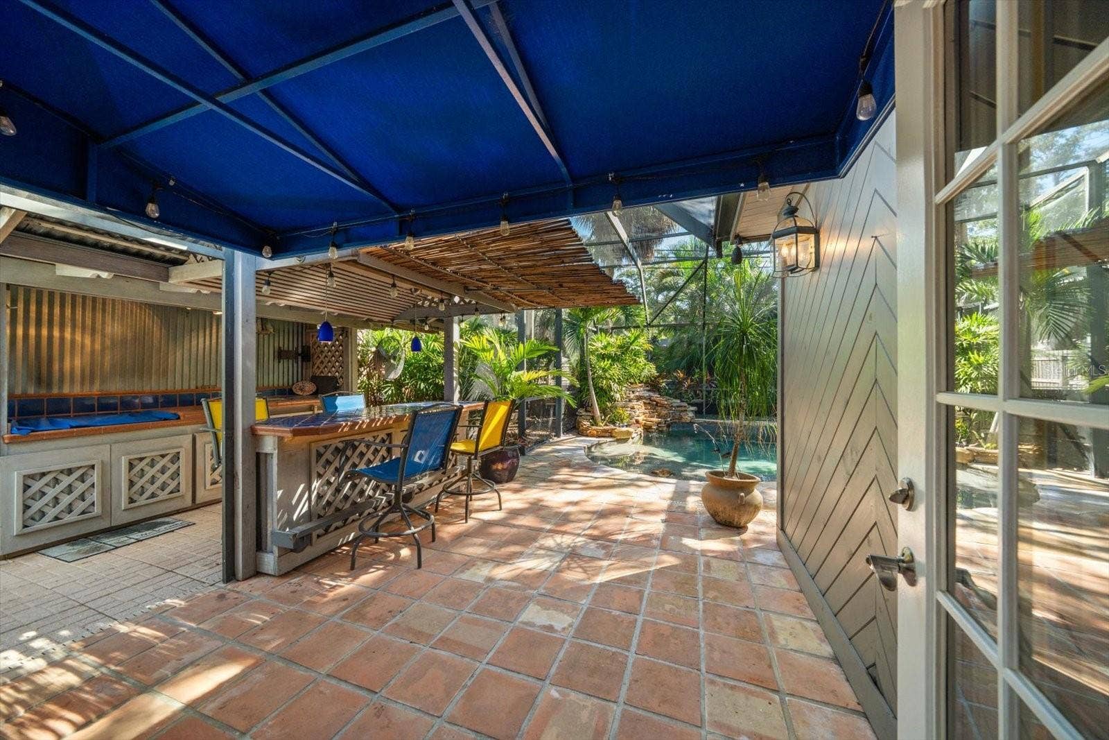 3033 82ND WAY N, St Petersburg, FL 33710 3033 82ND WAY N, St Petersburg, FL 33710