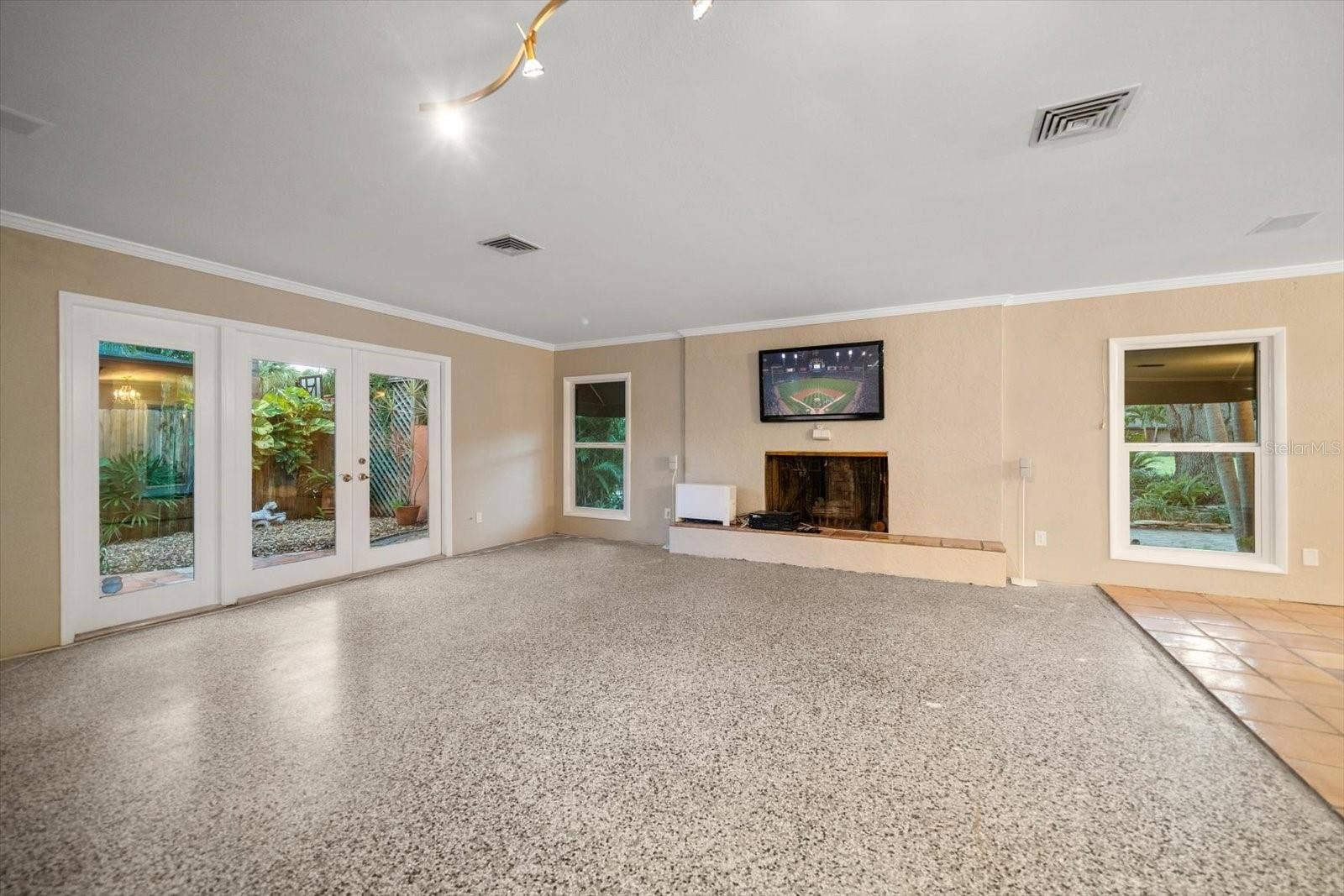3033 82ND WAY N, St Petersburg, FL 33710 3033 82ND WAY N, St Petersburg, FL 33710