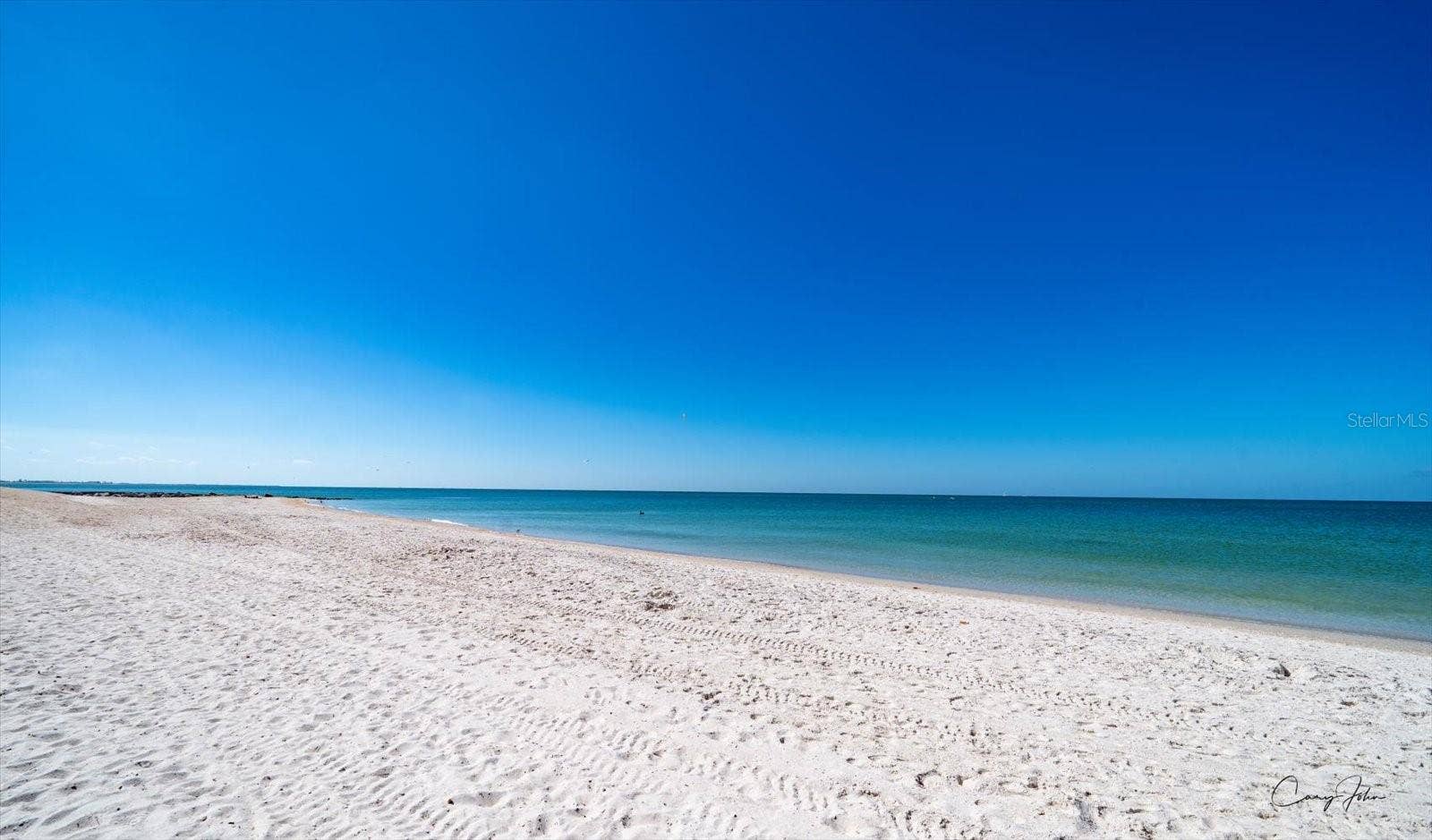 8200 BAYSHORE DRIVE, #9, Treasure Island, FL 33706 8200 BAYSHORE DRIVE, #9, Treasure Island, FL 33706