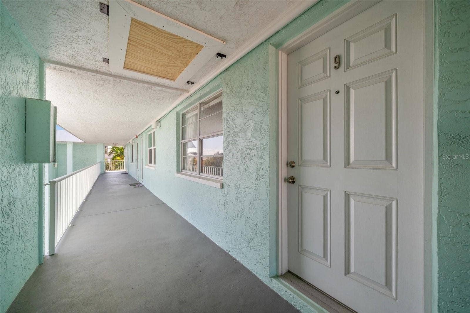 8200 BAYSHORE DRIVE, #9, Treasure Island, FL 33706 8200 BAYSHORE DRIVE, #9, Treasure Island, FL 33706