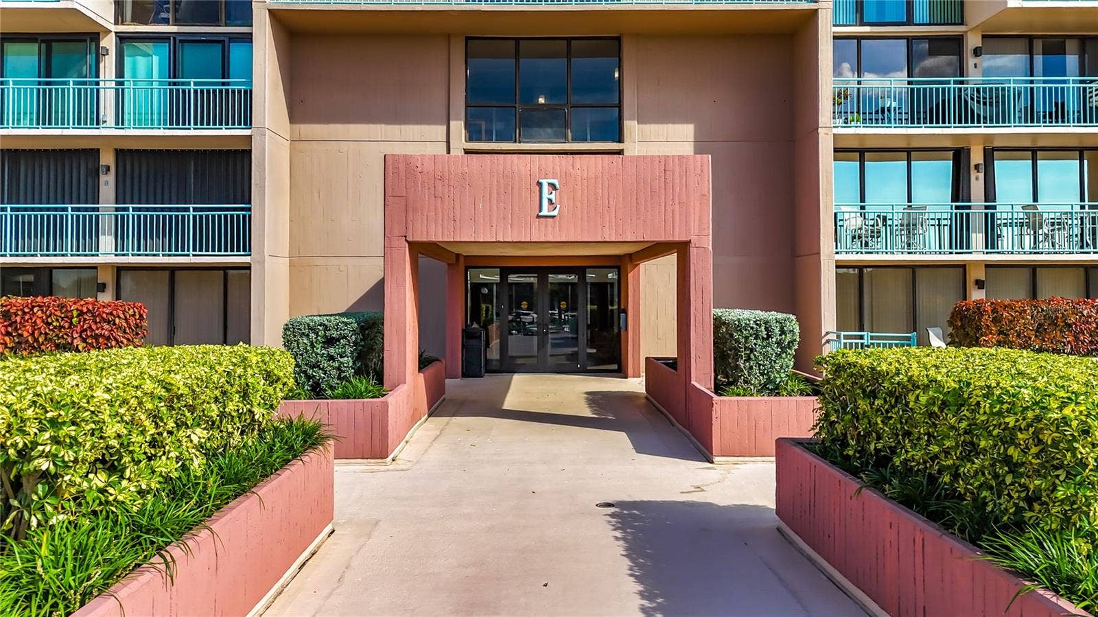 1 KEY CAPRI, #201E, Treasure Island, FL 33706 1 KEY CAPRI, #201E, Treasure Island, FL 33706