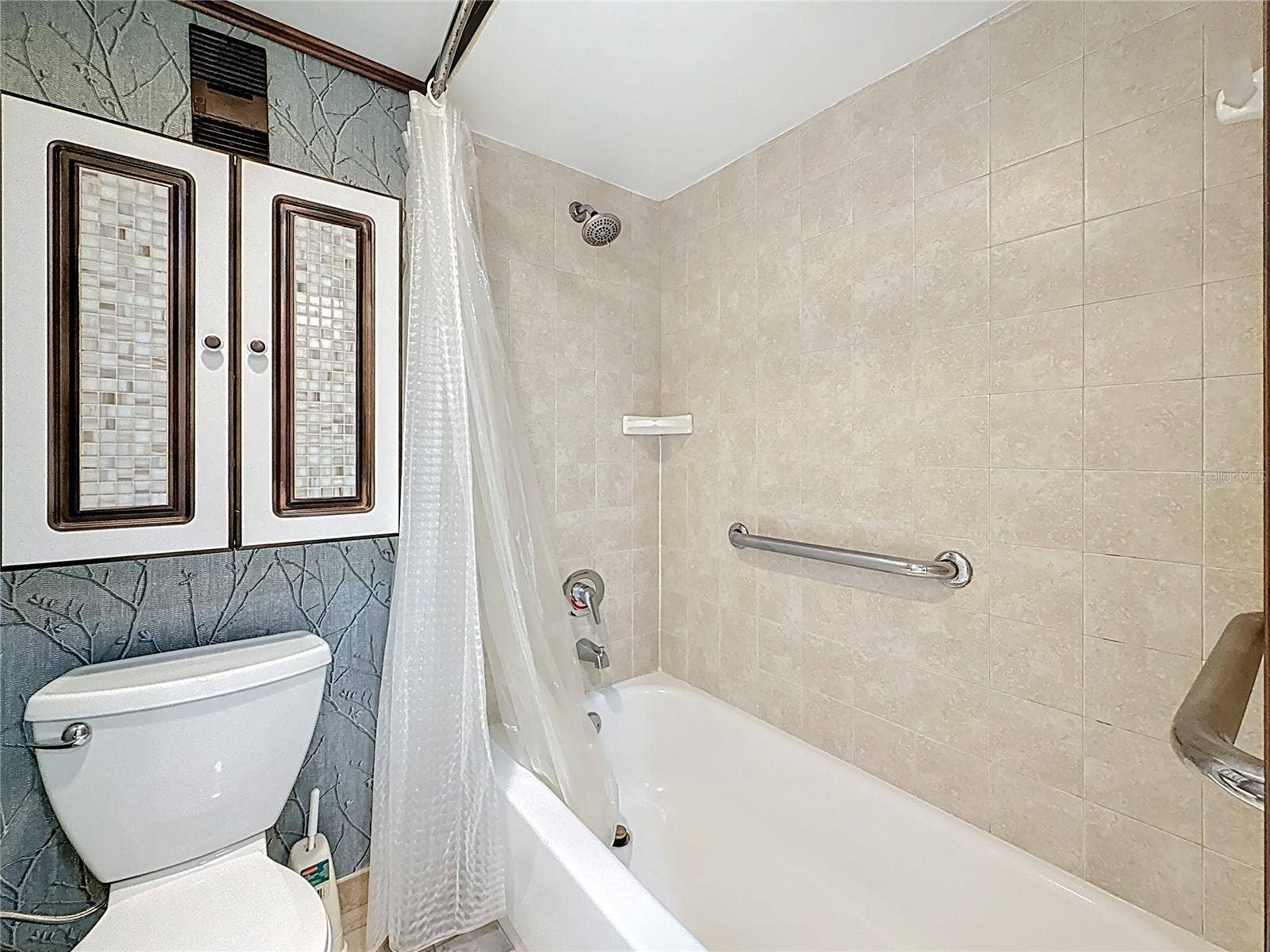 1 KEY CAPRI, #201E, Treasure Island, FL 33706 1 KEY CAPRI, #201E, Treasure Island, FL 33706