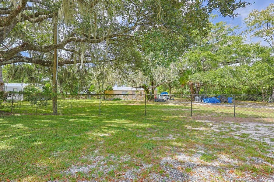 Property photo for 1329 WILKINSON DRIVE, Plant City, FL