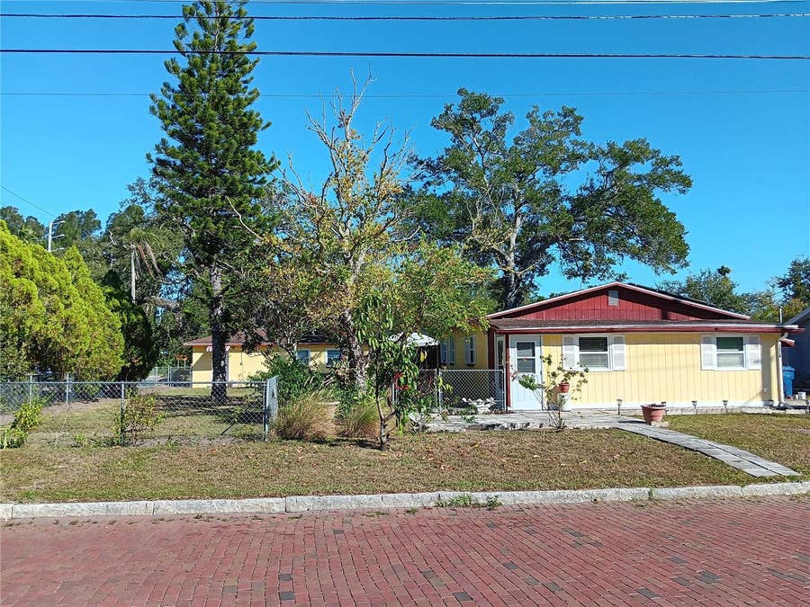 Property photo for 374 3RD STREET NW, Largo, FL