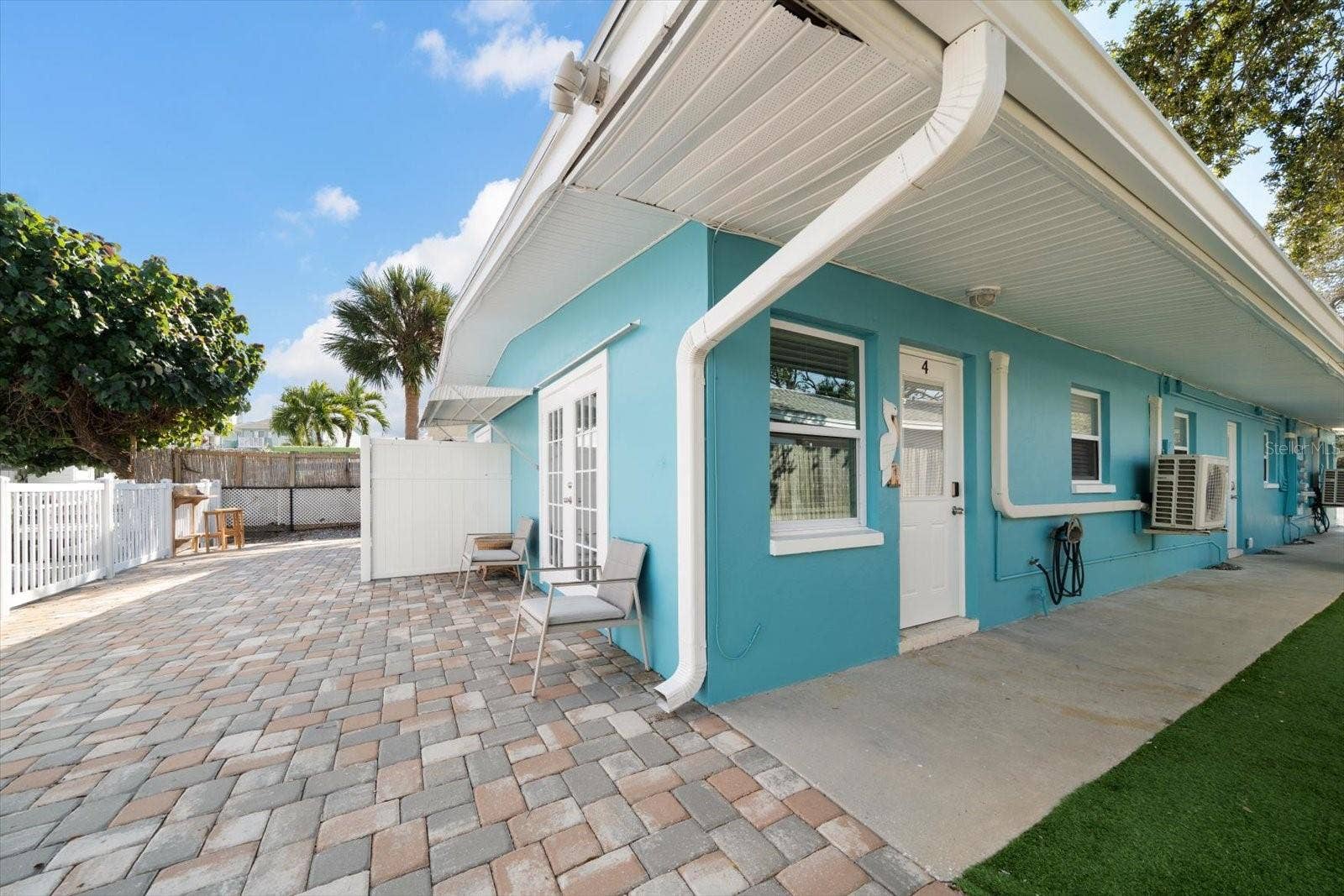 711 E GULF BOULEVARD, Indian Rocks Beach, FL 33785