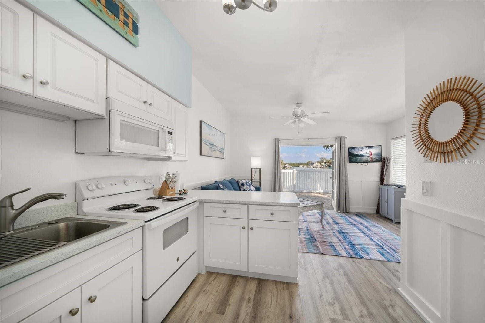 711 E GULF BOULEVARD, Indian Rocks Beach, FL 33785