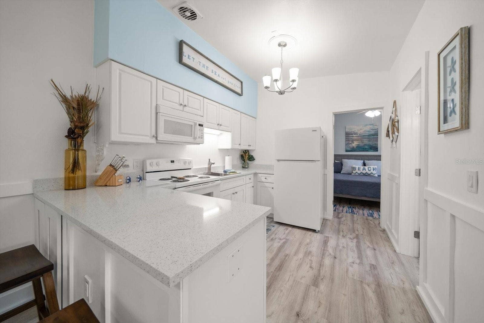 711 E GULF BOULEVARD, Indian Rocks Beach, FL 33785