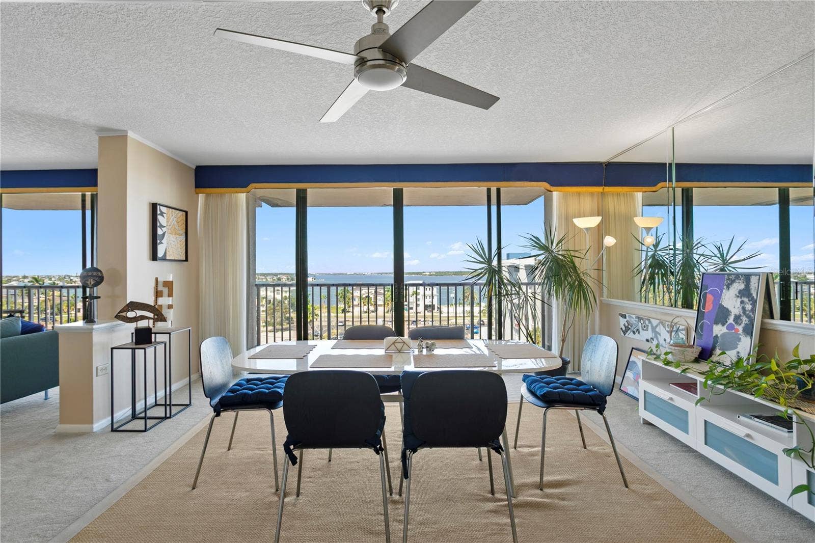 450 TREASURE ISLAND CAUSEWAY, #702, Treasure Island, FL 33706 450 TREASURE ISLAND CAUSEWAY, #702, Treasure Island, FL 33706