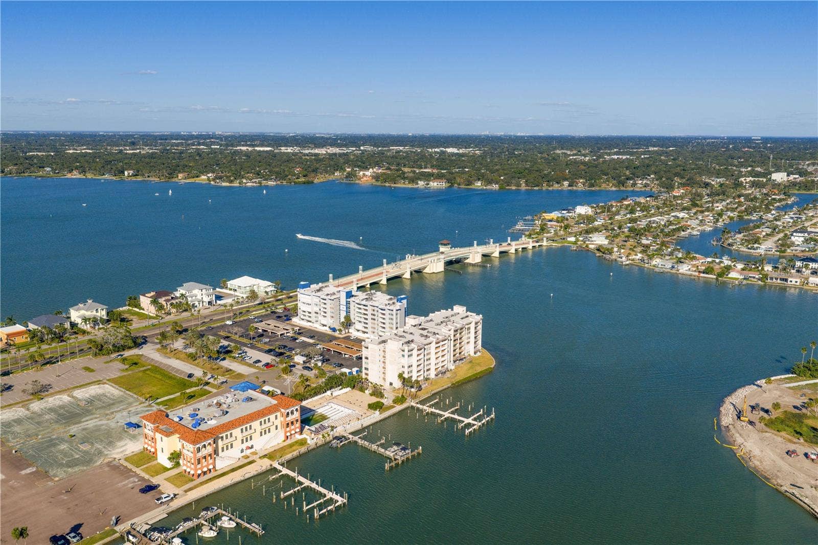 450 TREASURE ISLAND CAUSEWAY, #702, Treasure Island, FL 33706 450 TREASURE ISLAND CAUSEWAY, #702, Treasure Island, FL 33706