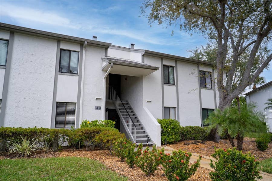 Property photo for 117 E CYPRESS COURT, #117, Oldsmar, FL