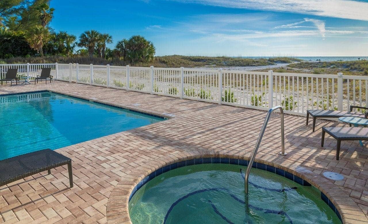 10116 GULF BOULEVARD, #502W, Treasure Island, FL 33706