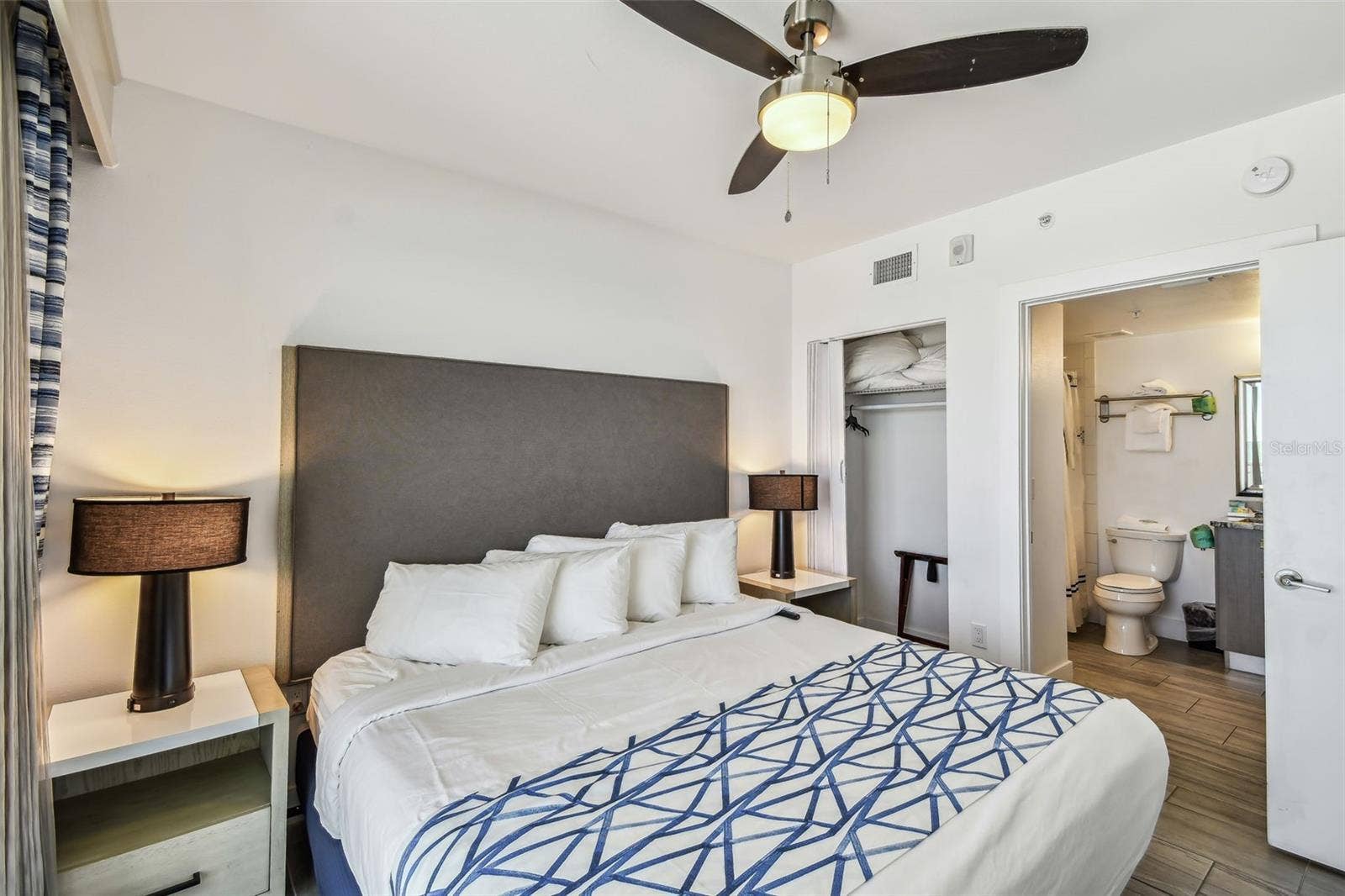 10116 GULF BOULEVARD, #502W, Treasure Island, FL 33706