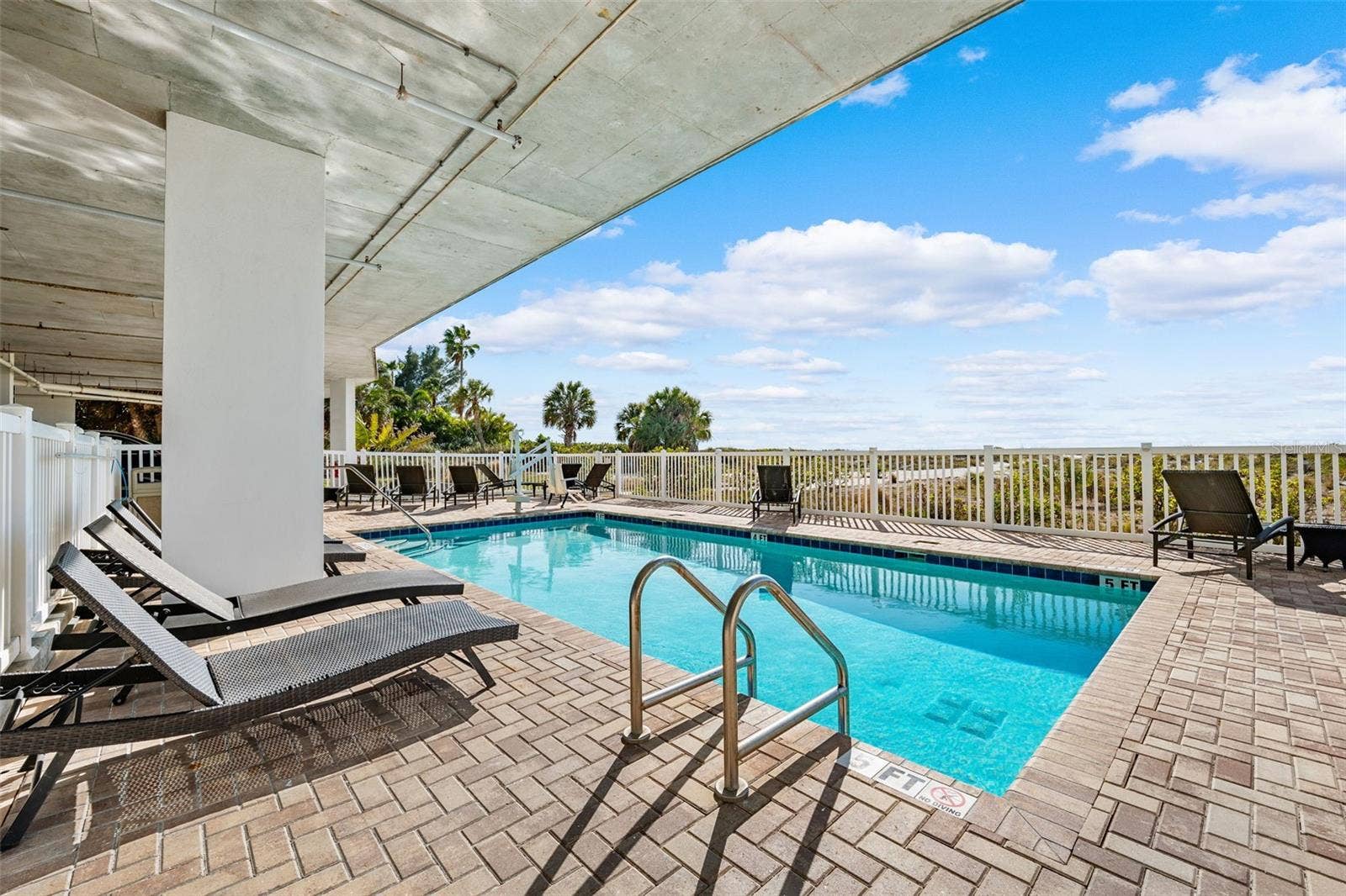 10116 GULF BOULEVARD, #502W, Treasure Island, FL 33706