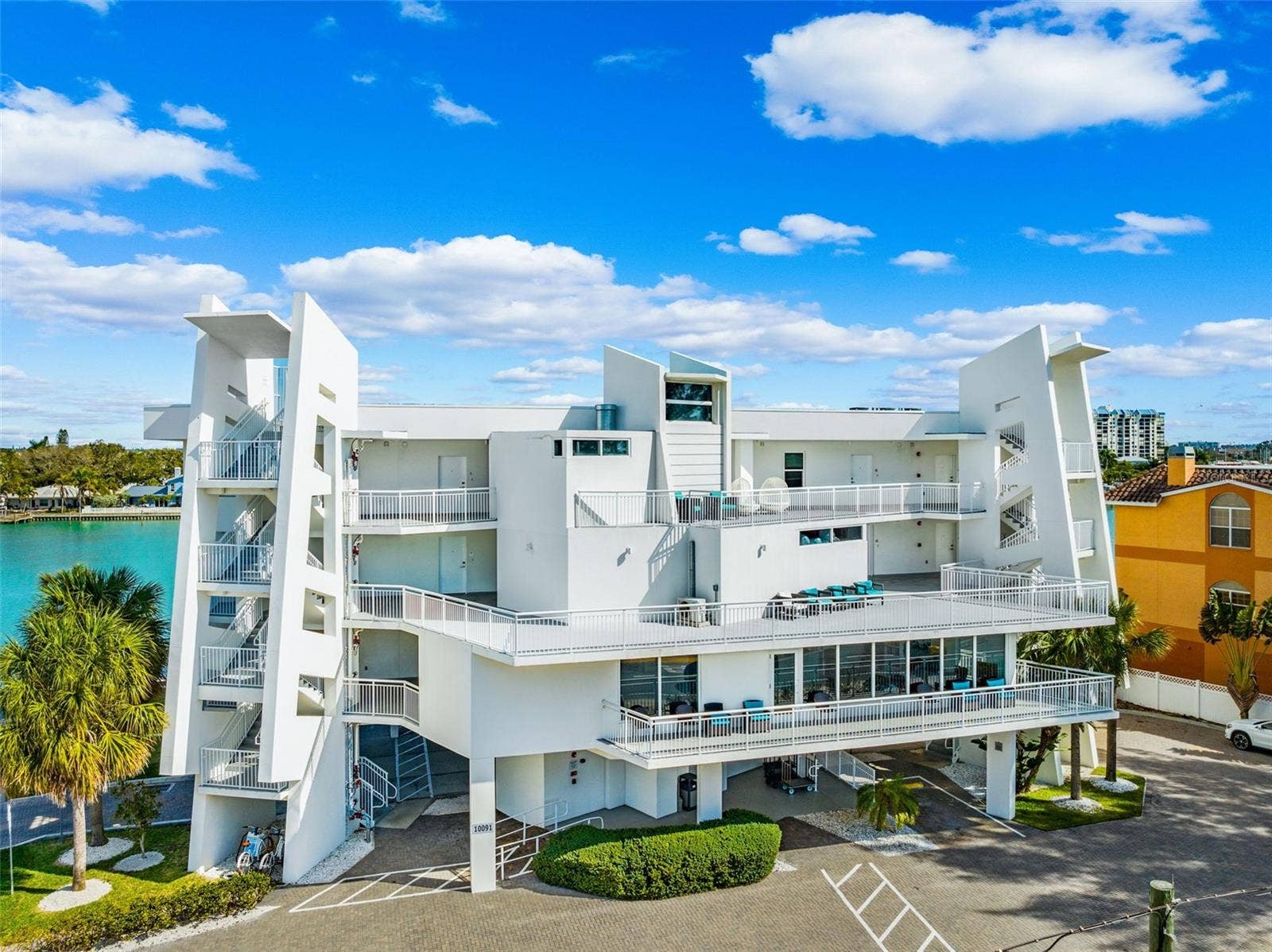 10116 GULF BOULEVARD, #502W, Treasure Island, FL 33706