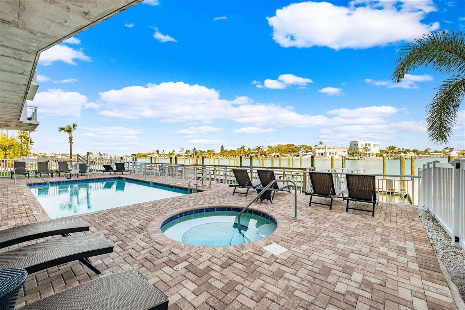 10116 GULF BOULEVARD, #502W, Treasure Island, FL 33706