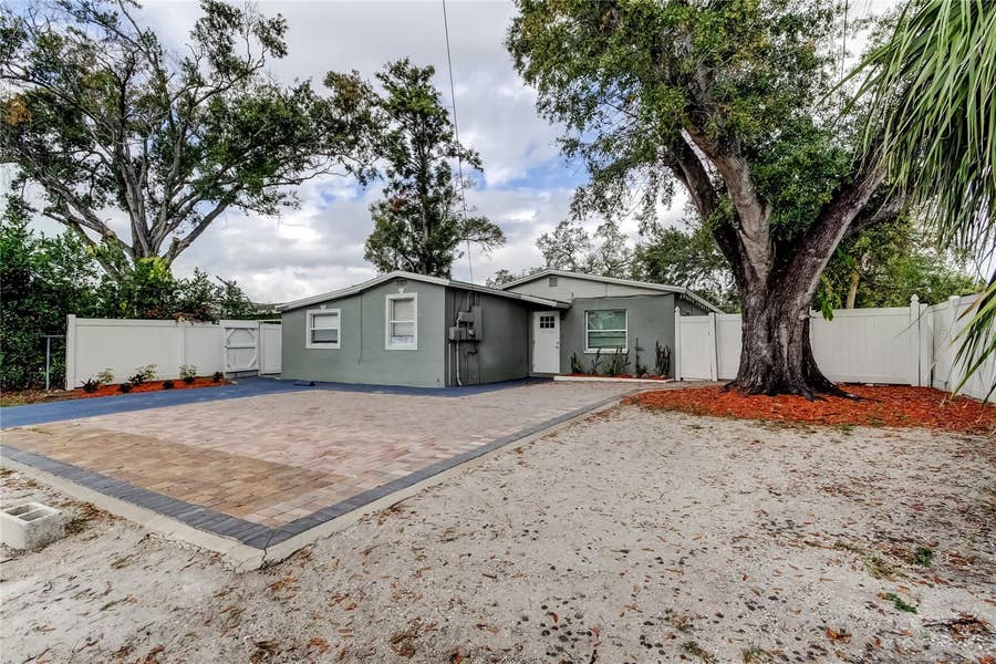 Property photo for 4532 DEVONSHIRE ROAD, Tampa, FL