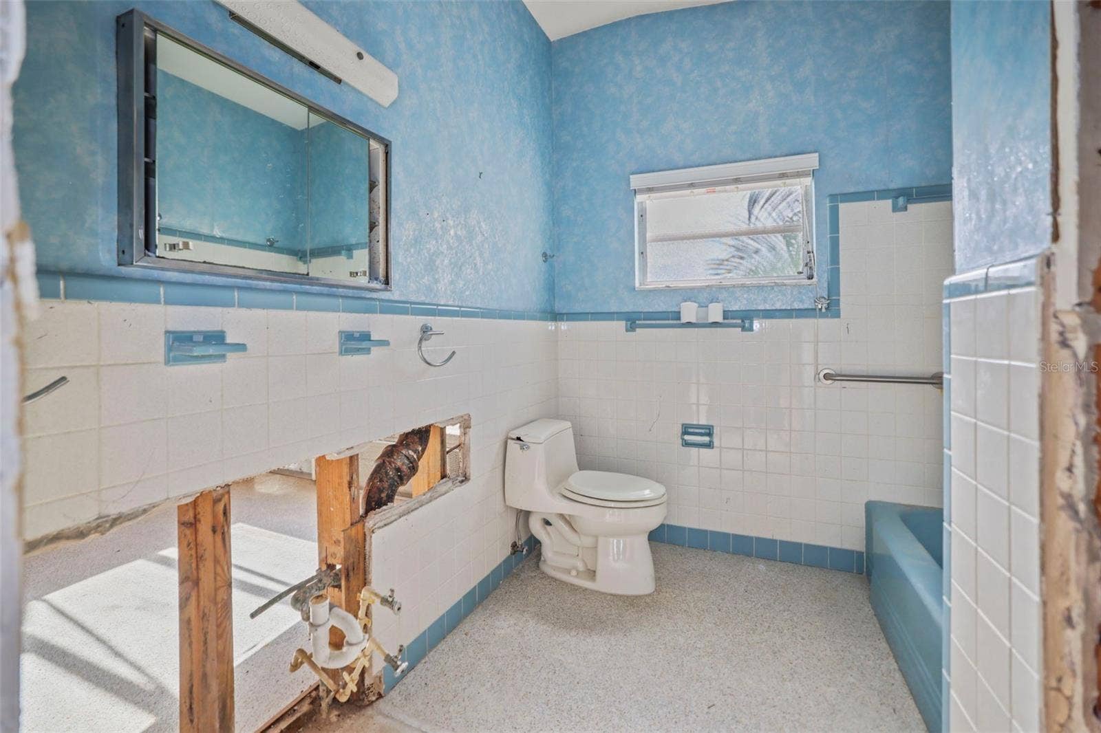 11921 LAGOON LANE, Treasure Island, FL 33706