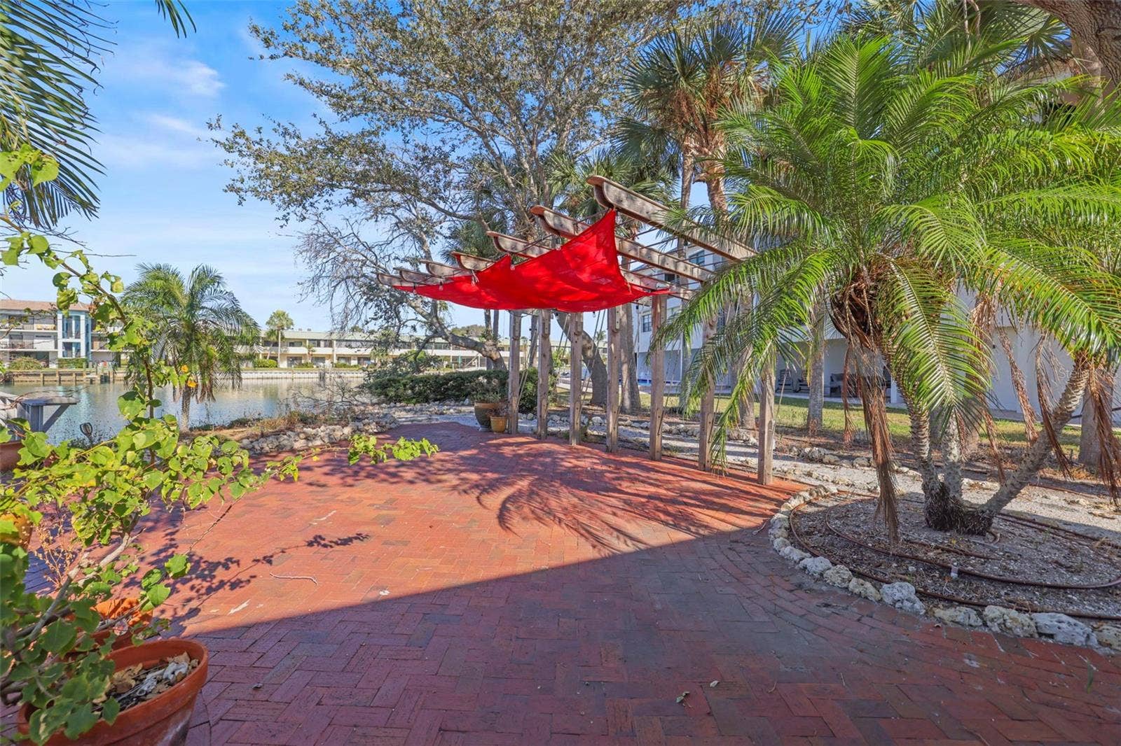 11921 LAGOON LANE, Treasure Island, FL 33706