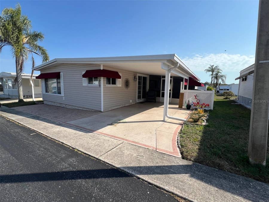Property photo for 215 ROYAL PALM CIRCLE, Largo, FL