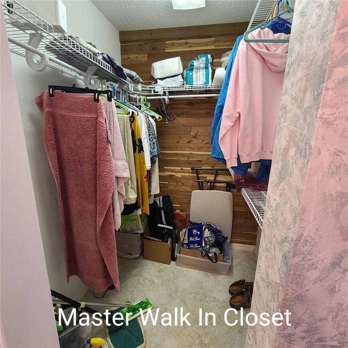 220 BUTTONWOOD CIRCLE, #220, Seminole, FL 33777 220 BUTTONWOOD CIRCLE, #220, Seminole, FL 33777