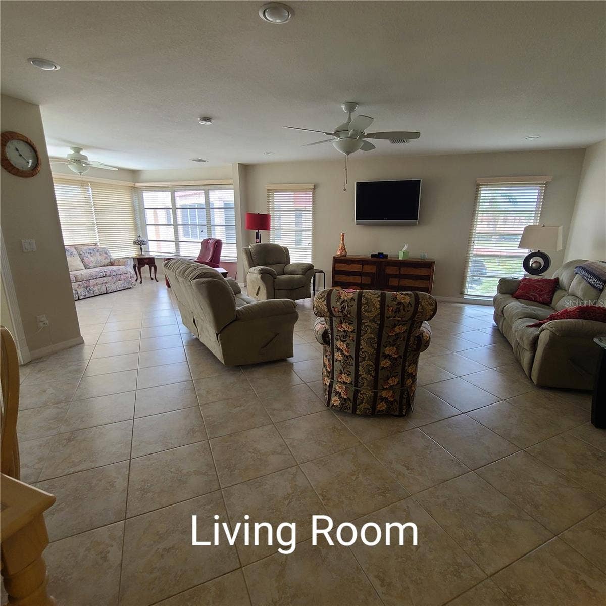 220 BUTTONWOOD CIRCLE, #220, Seminole, FL 33777 220 BUTTONWOOD CIRCLE, #220, Seminole, FL 33777