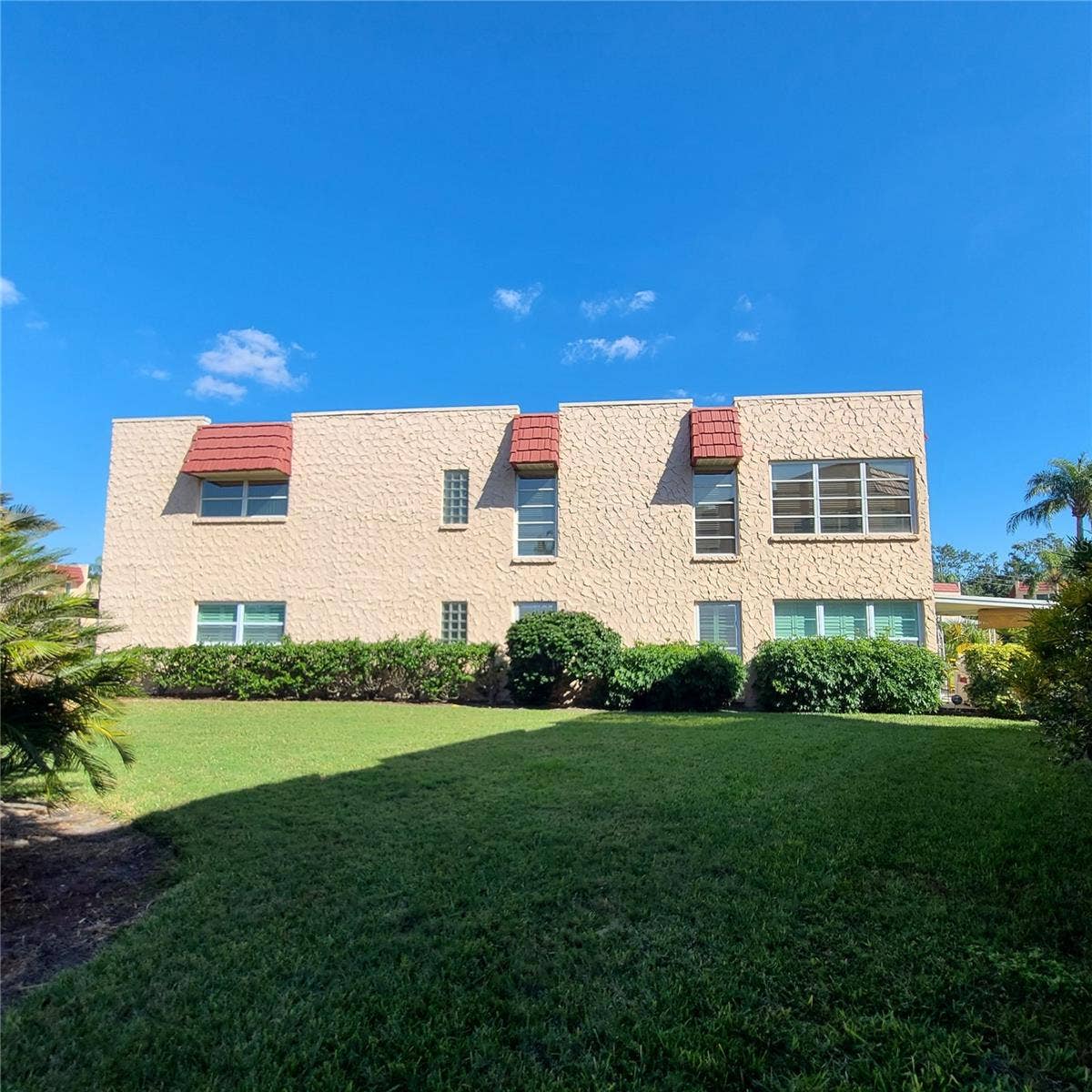 220 BUTTONWOOD CIRCLE, #220, Seminole, FL 33777 220 BUTTONWOOD CIRCLE, #220, Seminole, FL 33777