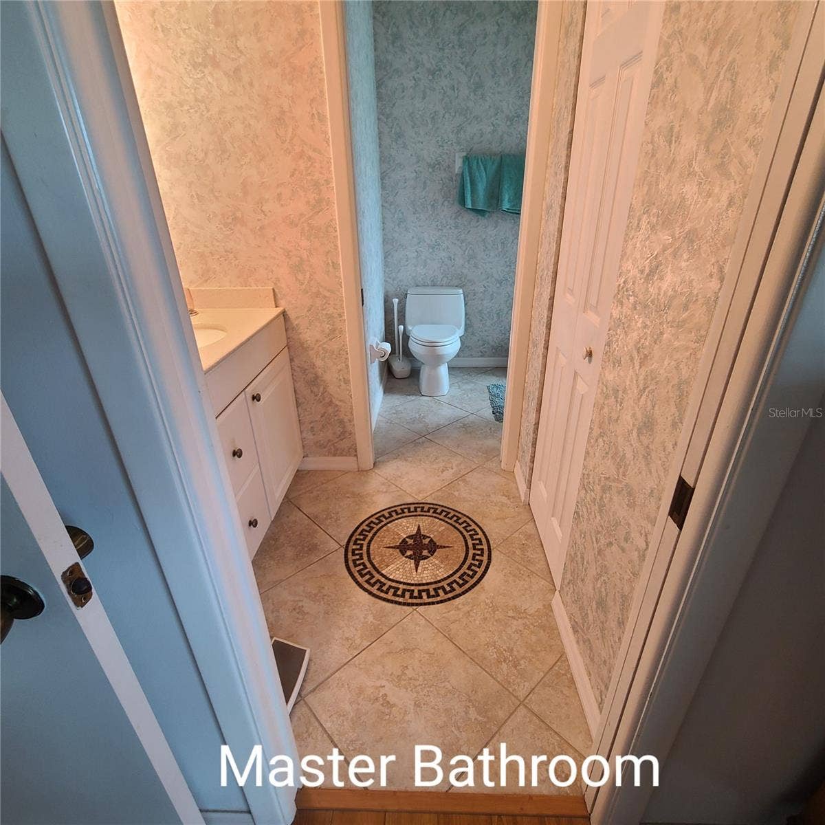 220 BUTTONWOOD CIRCLE, #220, Seminole, FL 33777 220 BUTTONWOOD CIRCLE, #220, Seminole, FL 33777