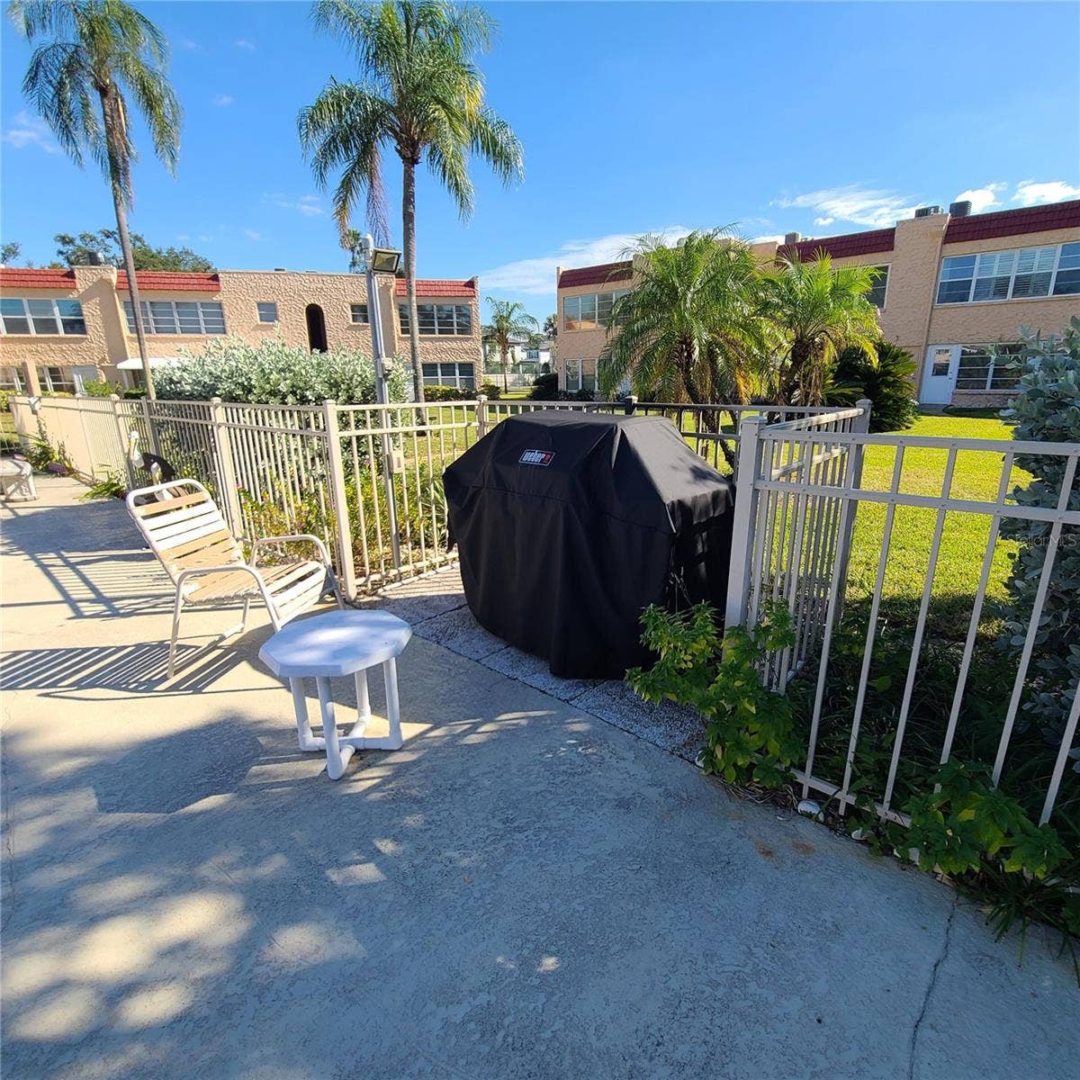 220 BUTTONWOOD CIRCLE, #220, Seminole, FL 33777 220 BUTTONWOOD CIRCLE, #220, Seminole, FL 33777