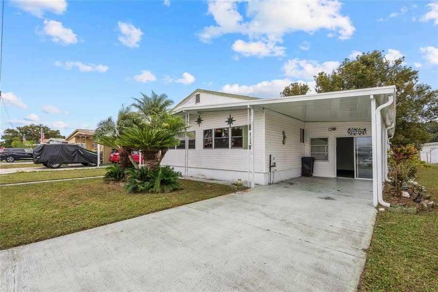 Property photo for 37136 8TH AVENUE, Zephyrhills, FL