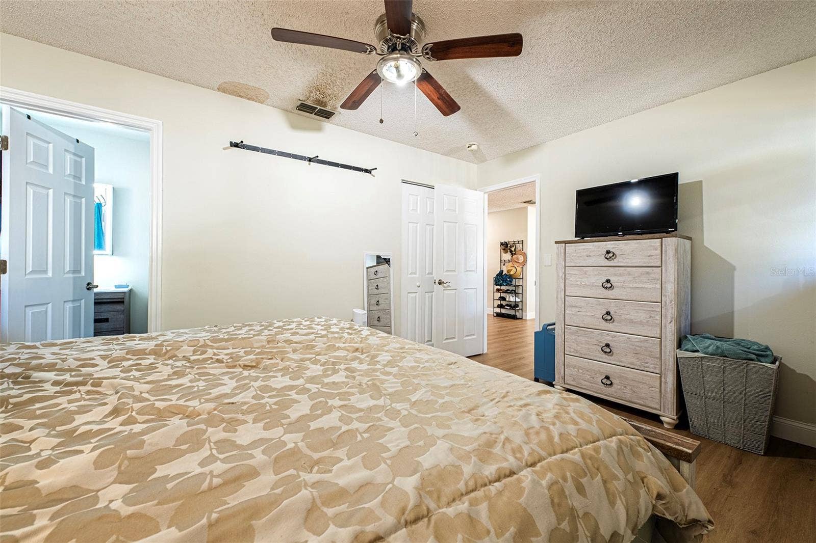 6401 CEDARBROOK DRIVE S, Pinellas Park, FL 33782 6401 CEDARBROOK DRIVE S, Pinellas Park, FL 33782