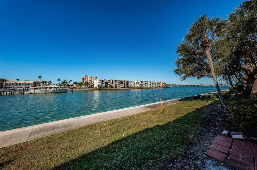 Property photo for 7420 BAY ISLAND DRIVE S, #171, South Pasadena, FL
