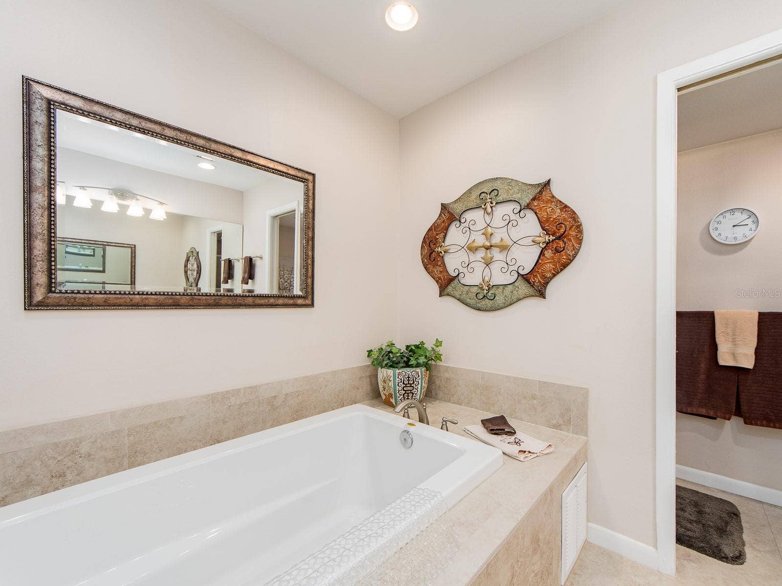 2900 GULF BOULEVARD, #307, Belleair Beach, FL 33786 2900 GULF BOULEVARD, #307, Belleair Beach, FL 33786