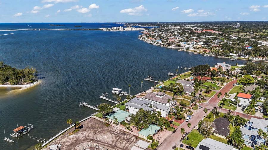 Property photo for 115 BUENA VISTA DRIVE S, Dunedin, FL