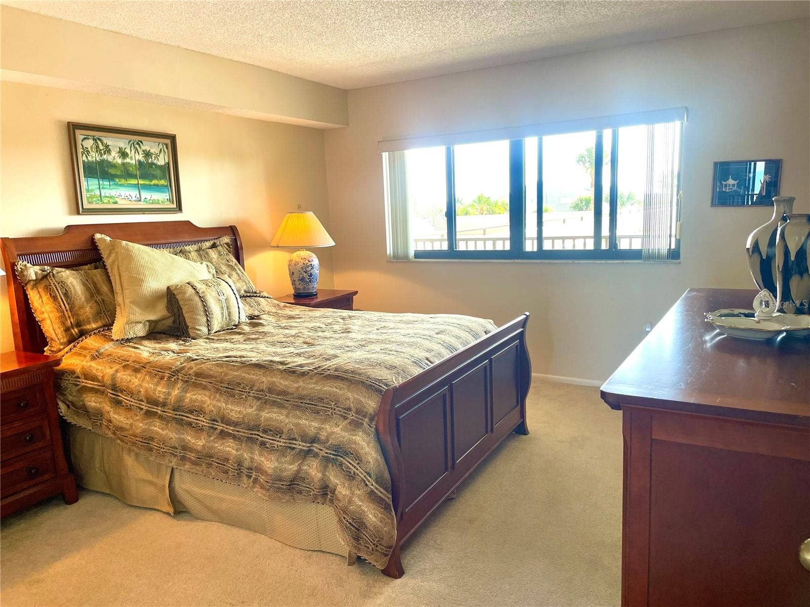 1290 GULF BOULEVARD, #302, Clearwater, FL 33767 Guest Room