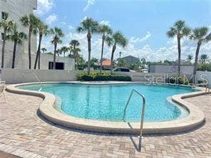 1290 GULF BOULEVARD, #302, Clearwater, FL 33767 Pool area