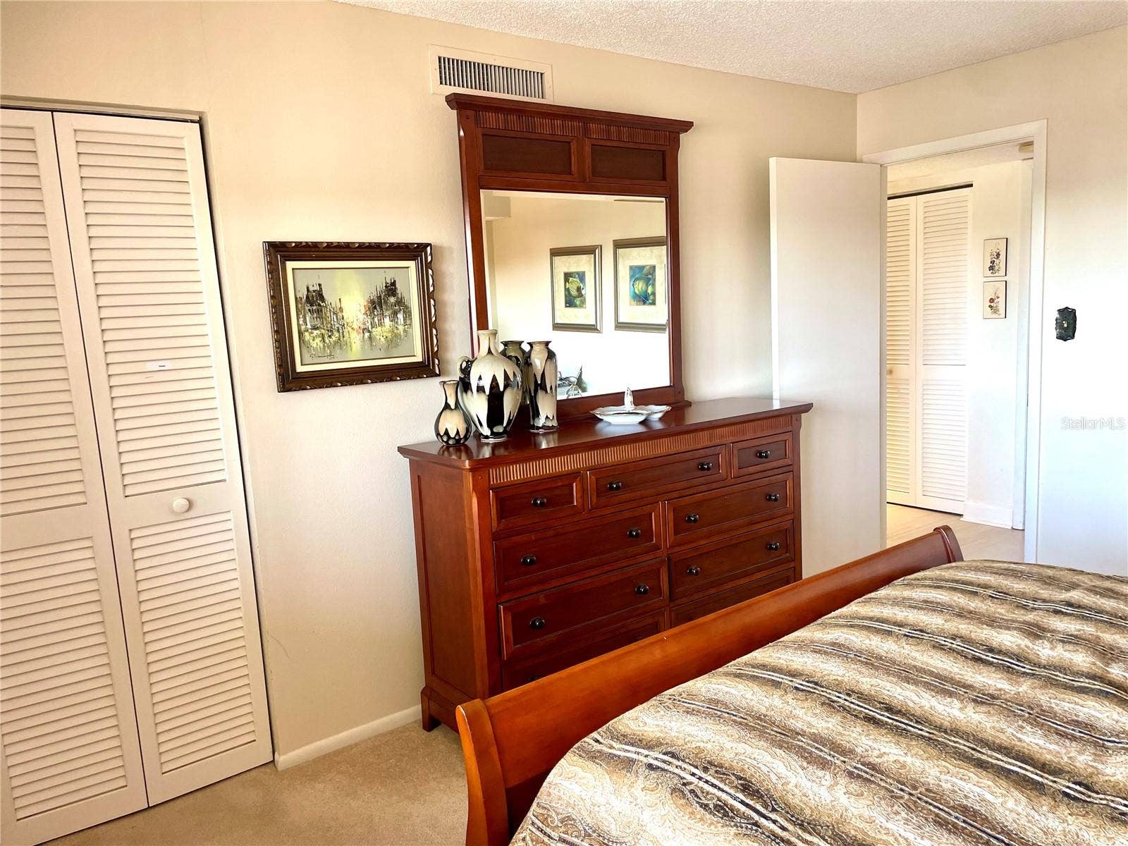 1290 GULF BOULEVARD, #302, Clearwater, FL 33767 Guest Room
