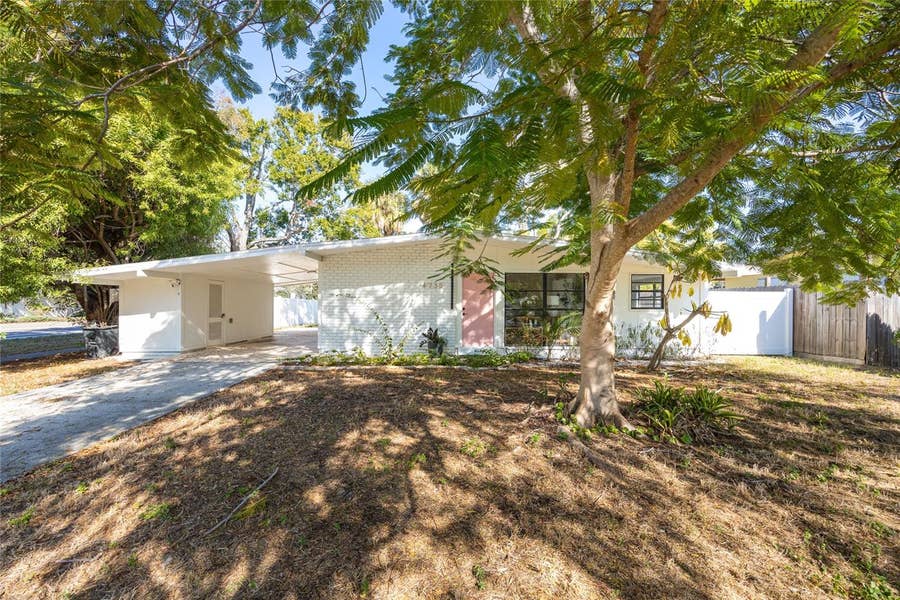 Property photo for 4735 W WISCONSIN AVENUE, Tampa, FL