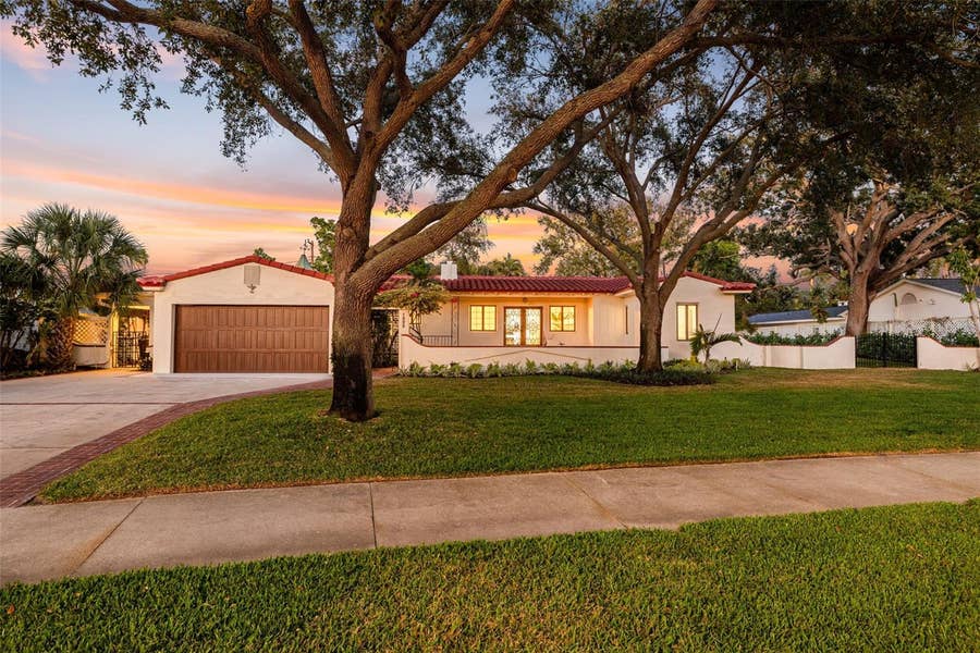 Property photo for 1222 BRIGHTWATERS BOULEVARD NE, St Petersburg, FL
