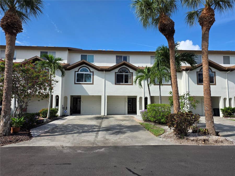 Property photo for 391 MADEIRA CIRCLE, Tierra Verde, FL