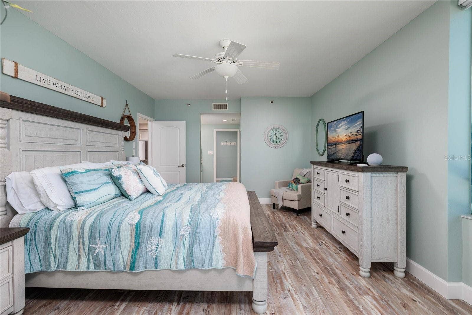 1520 GULF BOULEVARD, #1404, Clearwater Beach, FL 33767