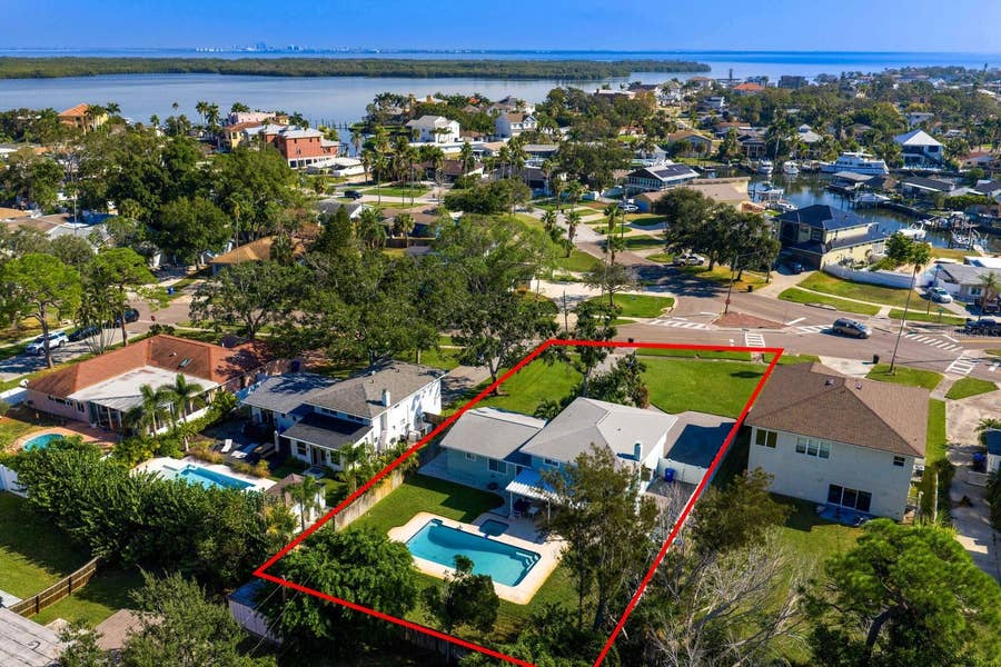 Property photo for 5500 VENETIAN BOULEVARD NE, St Petersburg, FL