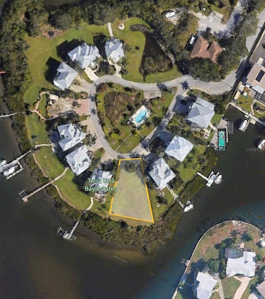 Property photo for 5523 2ND AVENUE CIRCLE W, Palmetto, FL