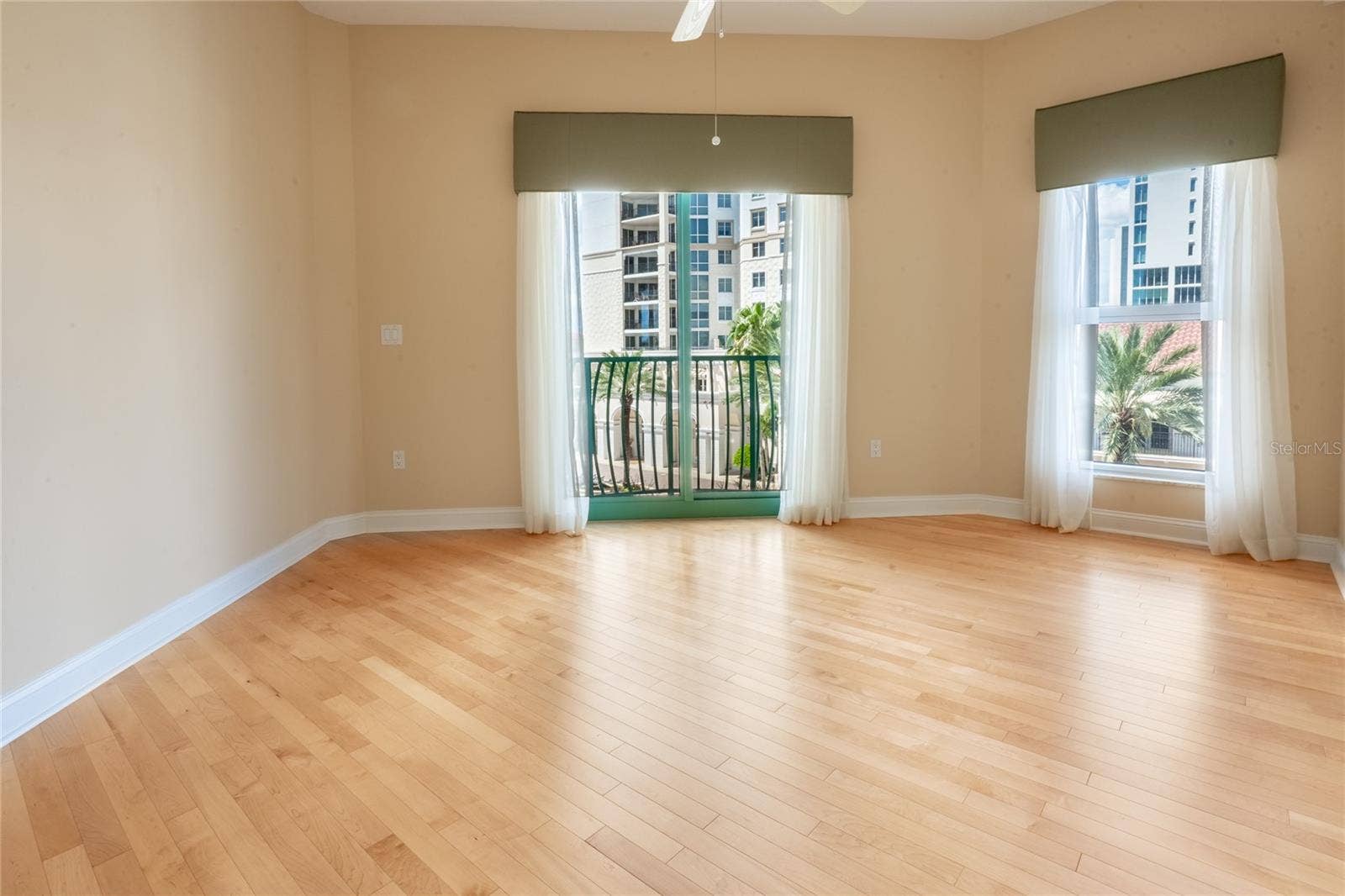 288 BEACH DRIVE NE, #4B, St Petersburg, FL 33701 Guest Room II