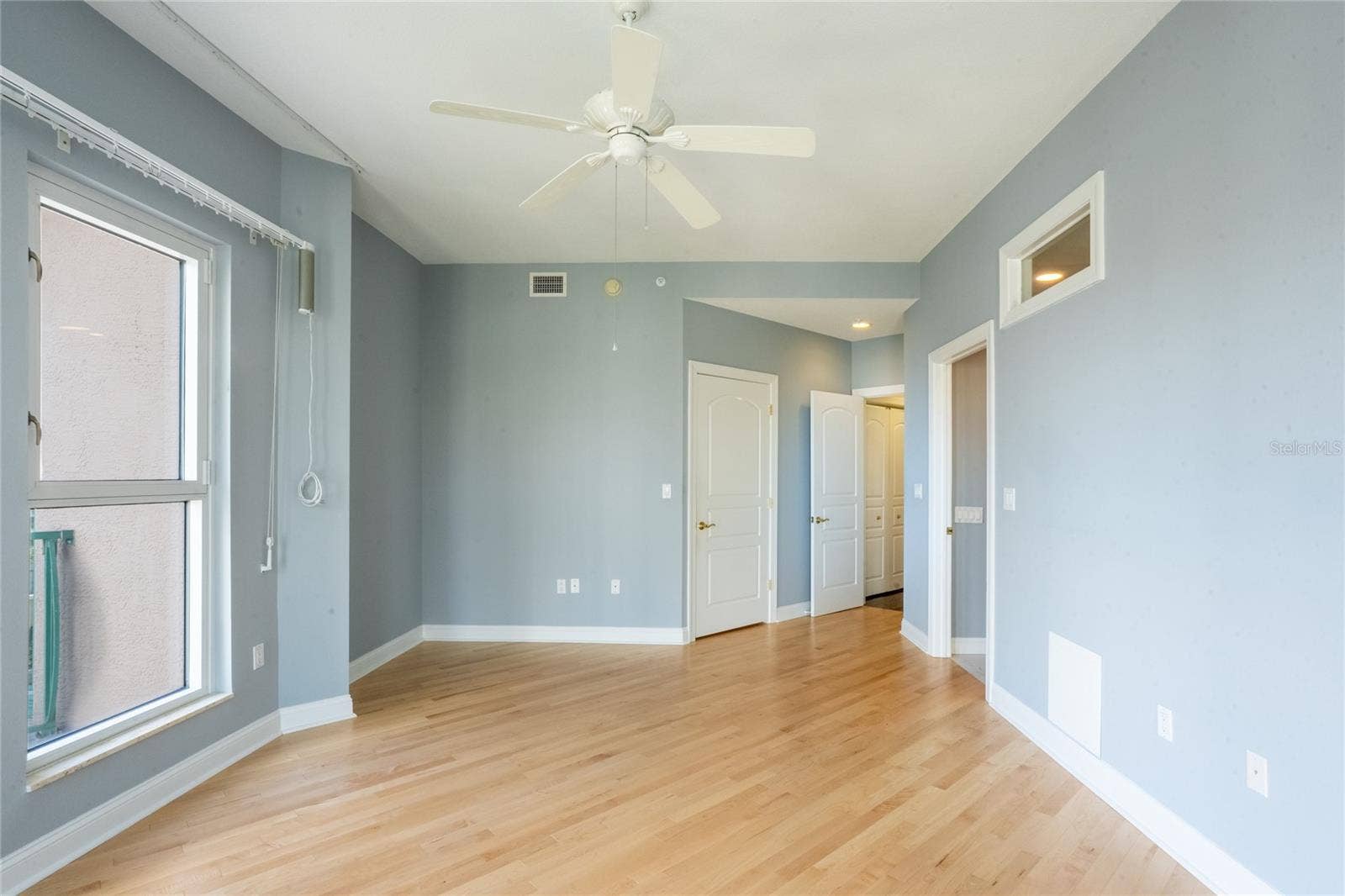 288 BEACH DRIVE NE, #4B, St Petersburg, FL 33701 Primary Bedroom