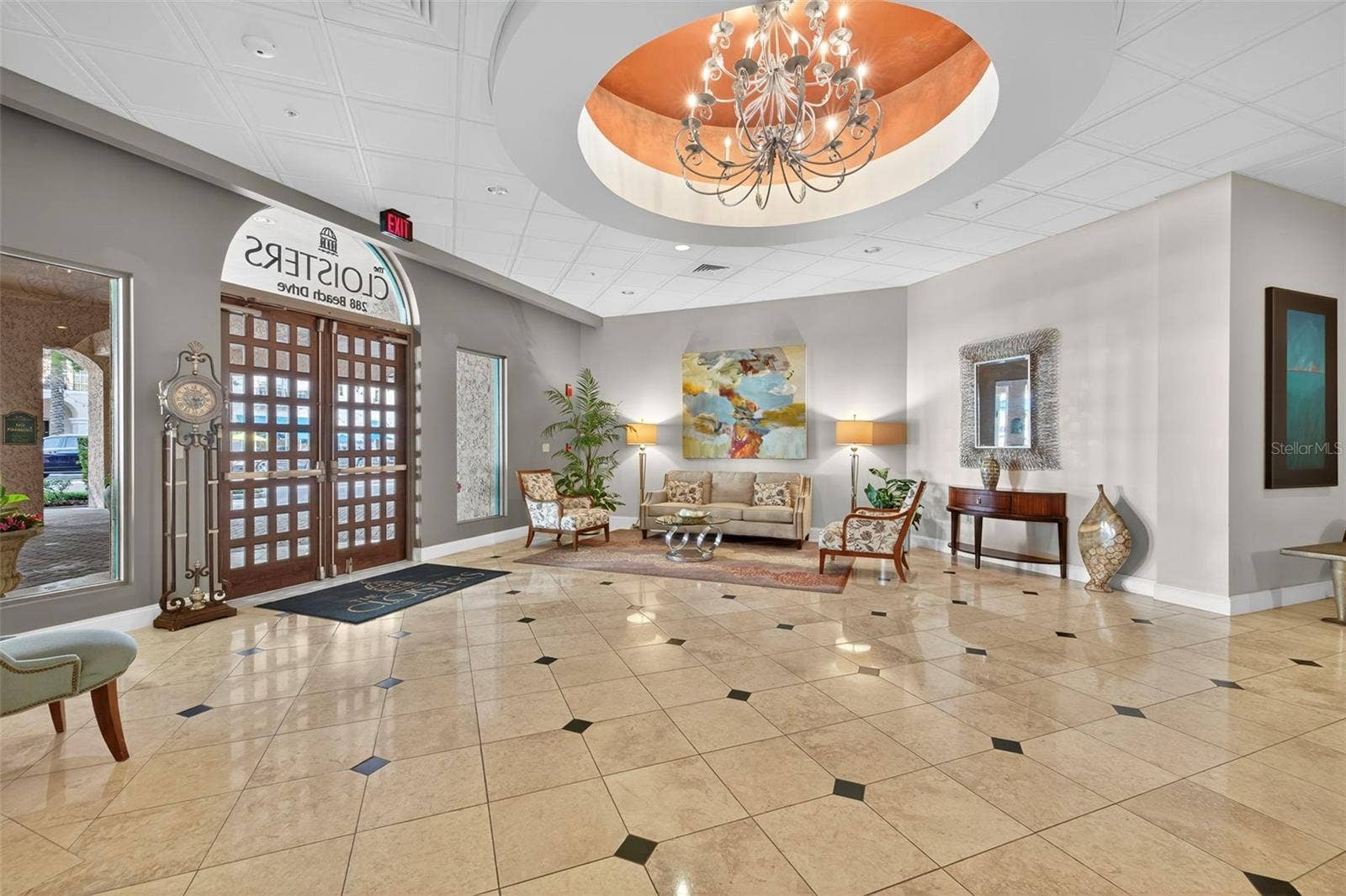 288 BEACH DRIVE NE, #4B, St Petersburg, FL 33701 Lounge