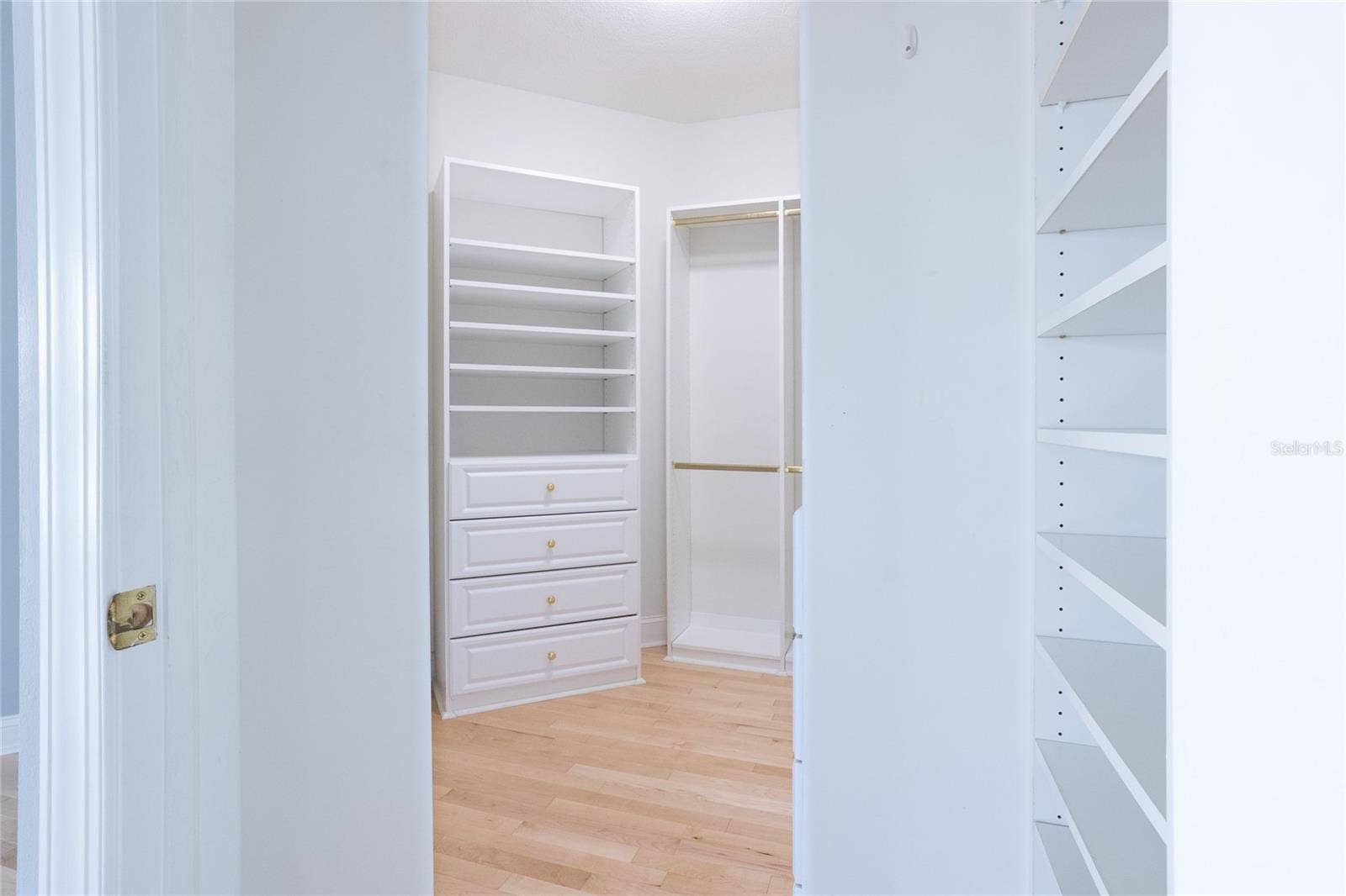 288 BEACH DRIVE NE, #4B, St Petersburg, FL 33701 Walk-in Closet