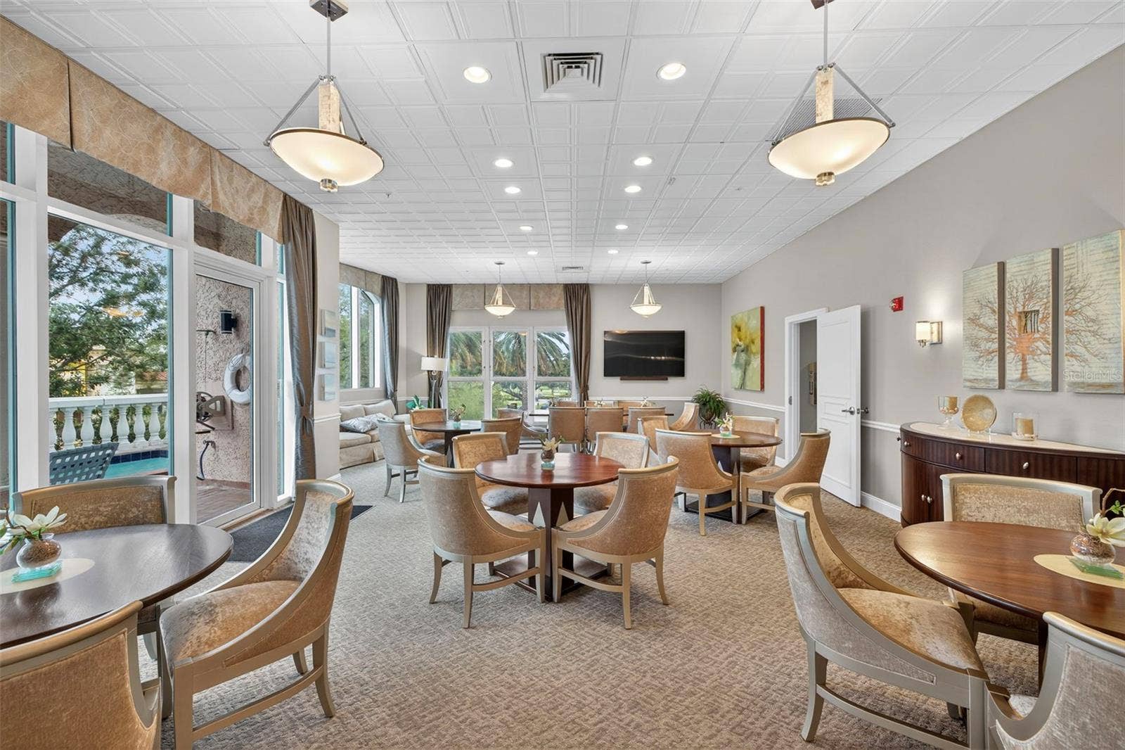 288 BEACH DRIVE NE, #4B, St Petersburg, FL 33701 Amenity