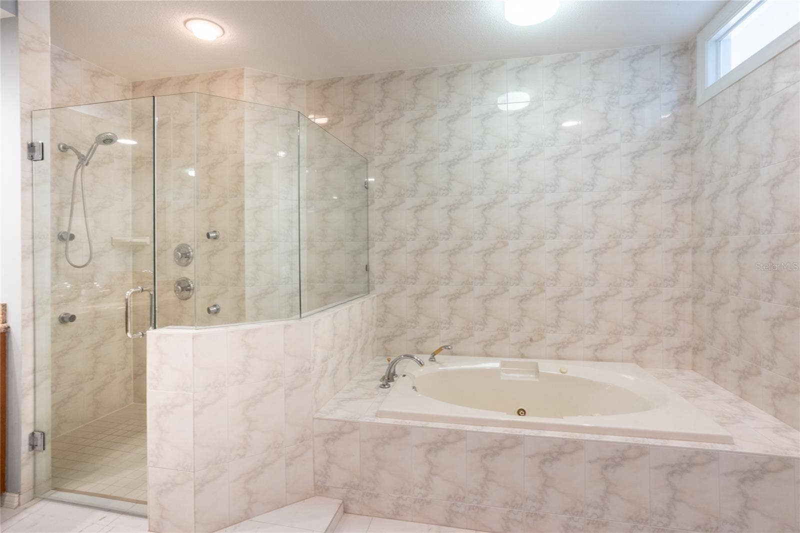288 BEACH DRIVE NE, #4B, St Petersburg, FL 33701 Primary Bathroom