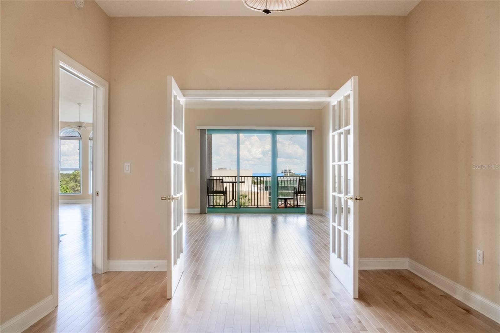288 BEACH DRIVE NE, #4B, St Petersburg, FL 33701 Dinette